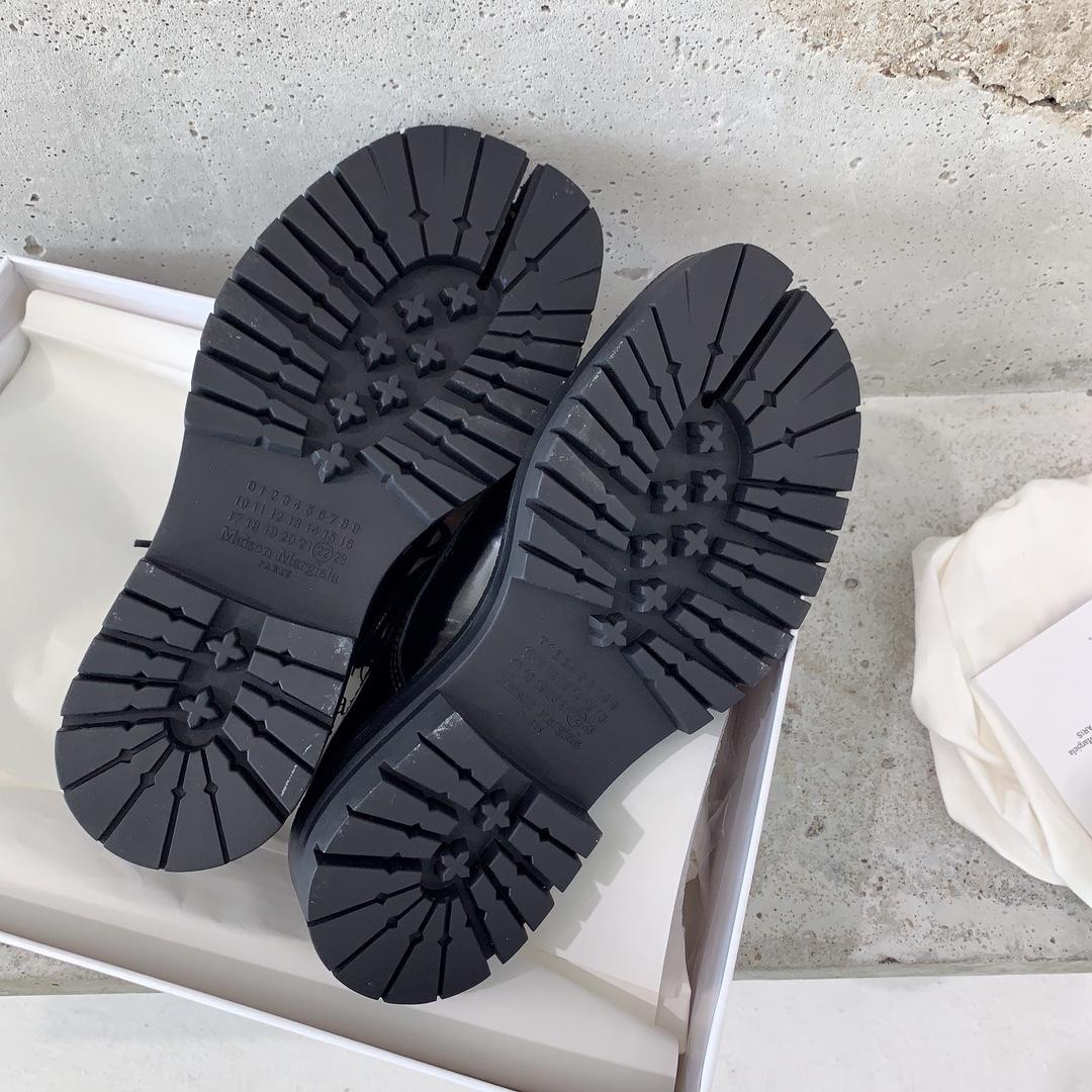 Maison Margiela Tabi Lace-Ups Loafers - PerfectKickZ