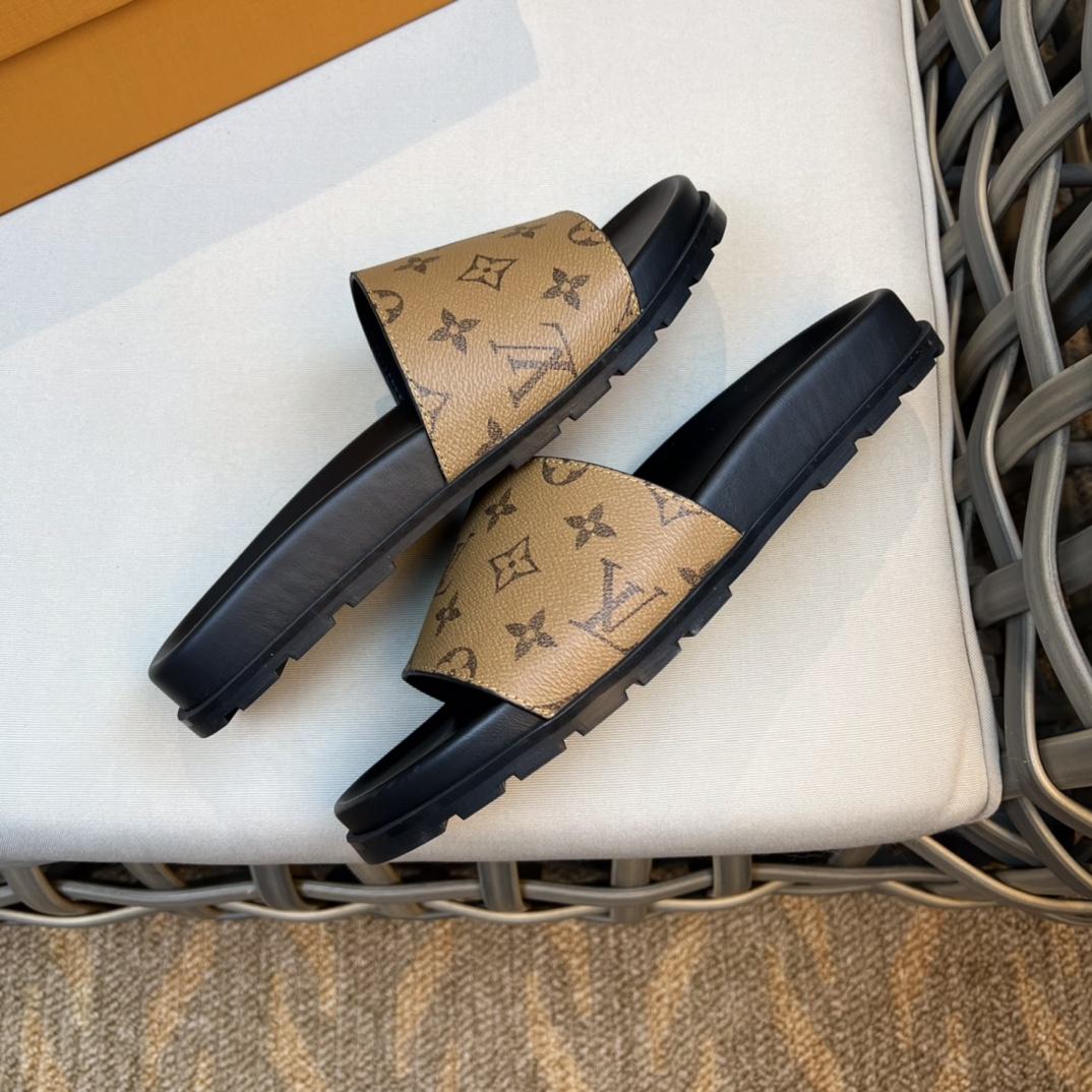 Louis Vuitton Monogram Sandals - 