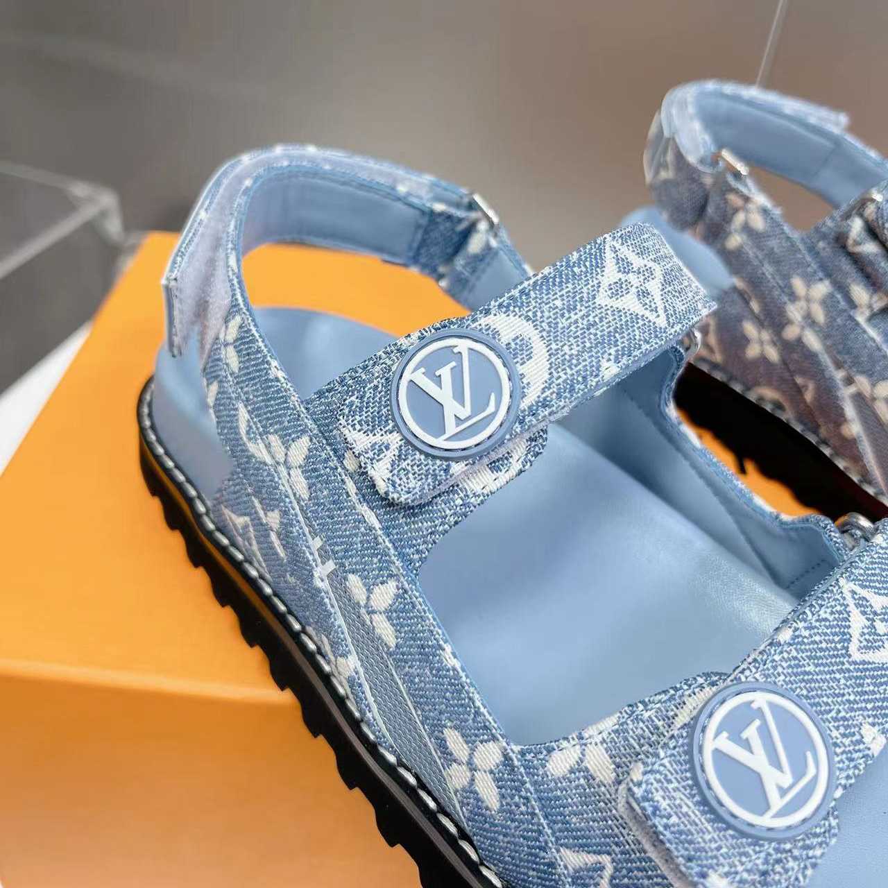 Louis Vuitton Paseo Flat Comfort Sandal    1AB0T8 - PerfectKickZ