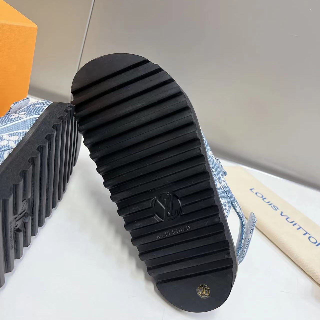 Louis Vuitton Paseo Flat Comfort Sandal    1AB0T8 - PerfectKickZ