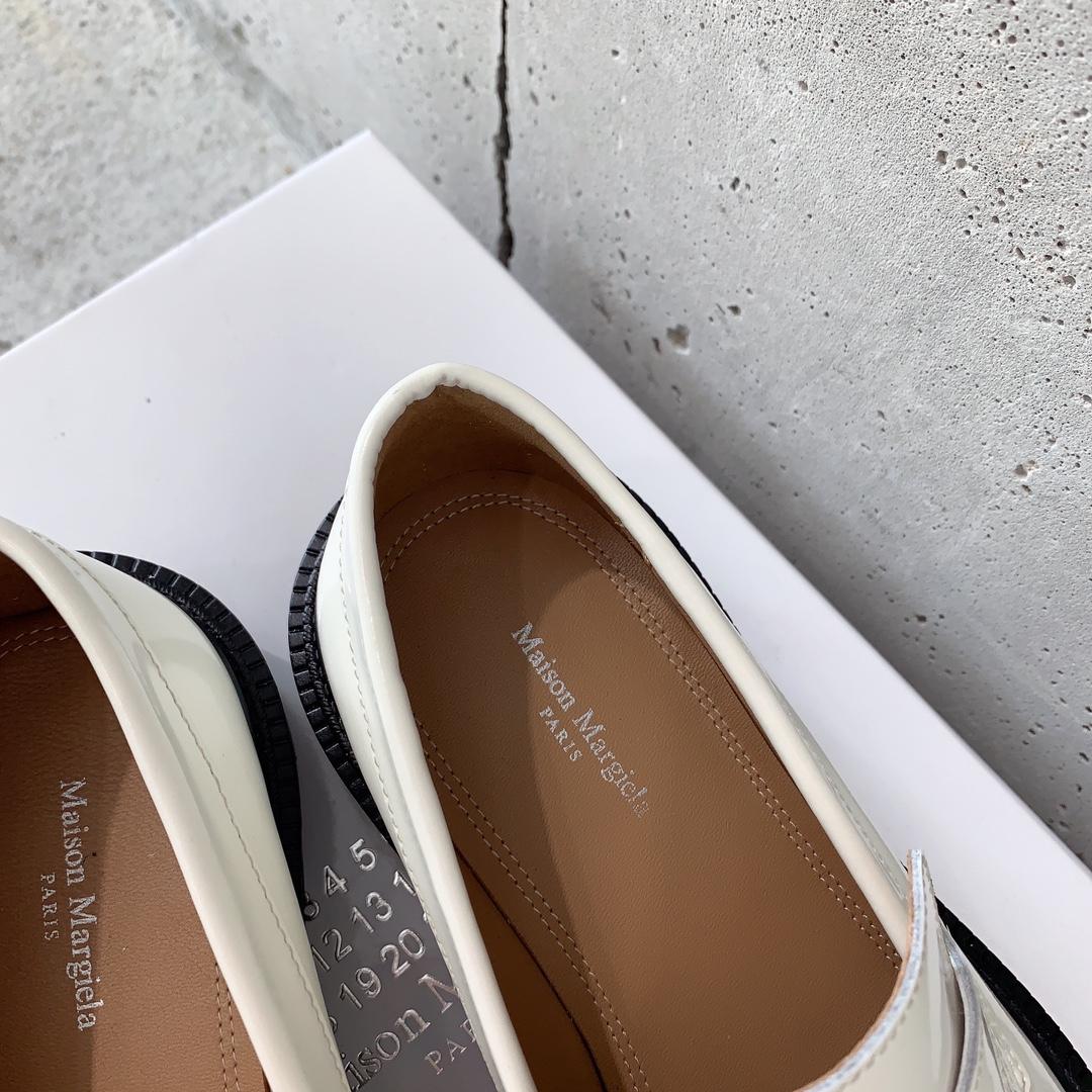 Maison Margiela Tabi Loafers - PerfectKickZ