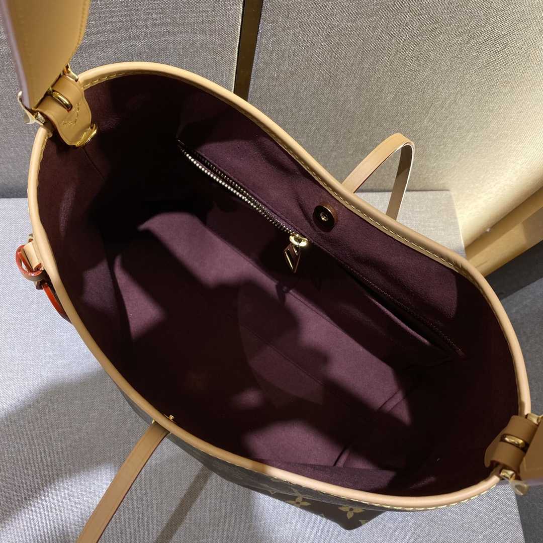 Louis Vuitton CarryAll PM (29-24-12cmCM)   M46203 - PerfectKickZ