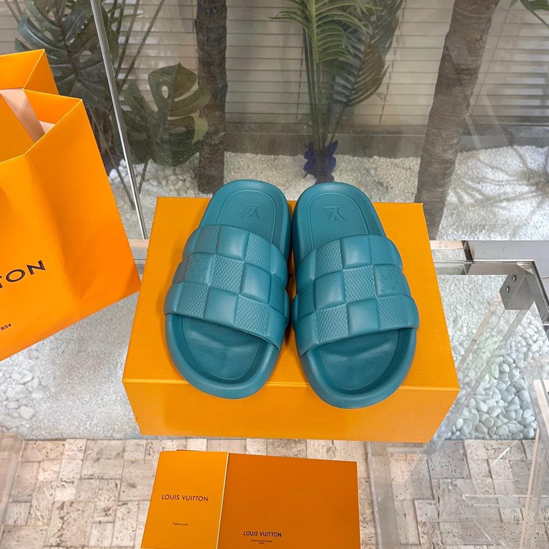 Louis Vuitton Waterfront Mules   1AAR9D - PerfectKickZ