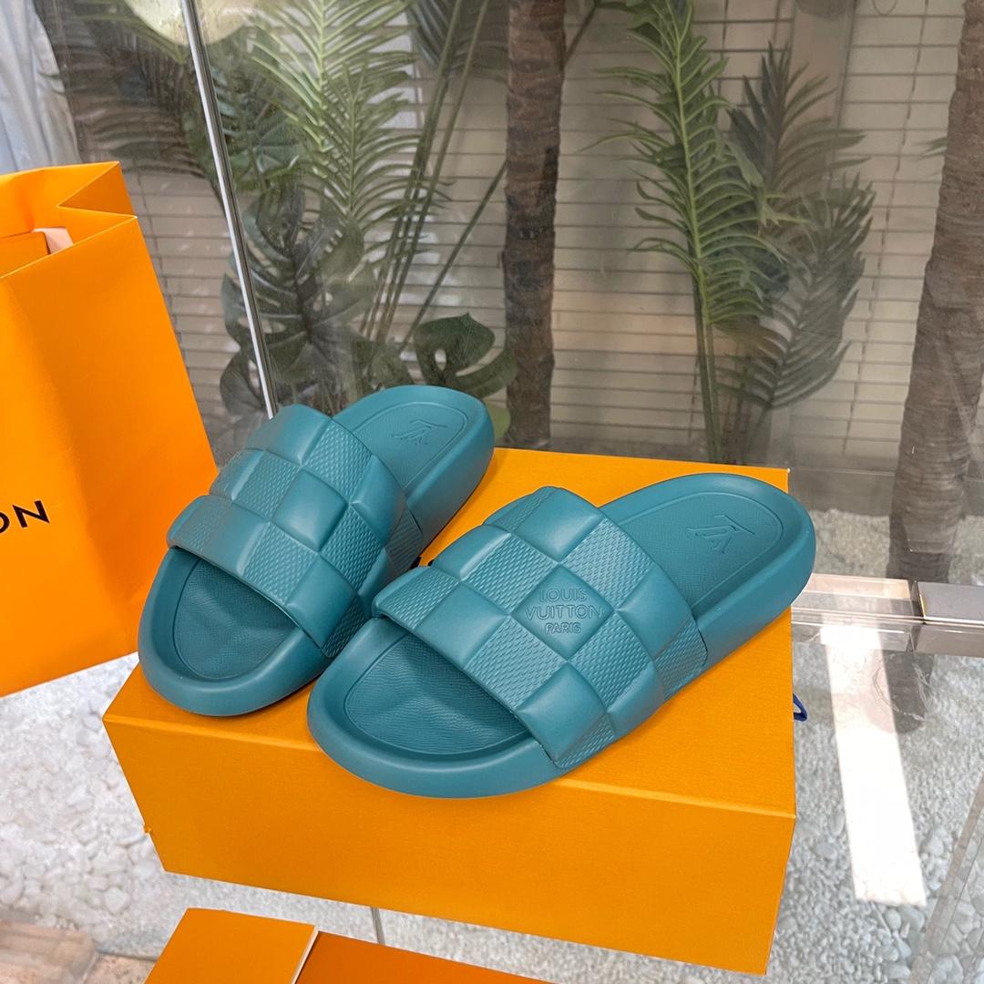 Louis Vuitton Waterfront Mules   1AAR9D - PerfectKickZ