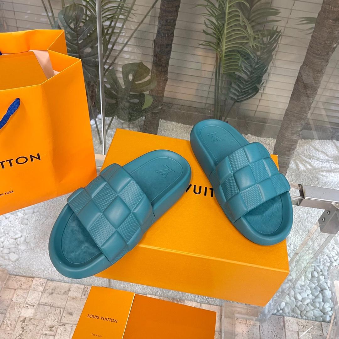 Louis Vuitton Waterfront Mules   1AAR9D - PerfectKickZ