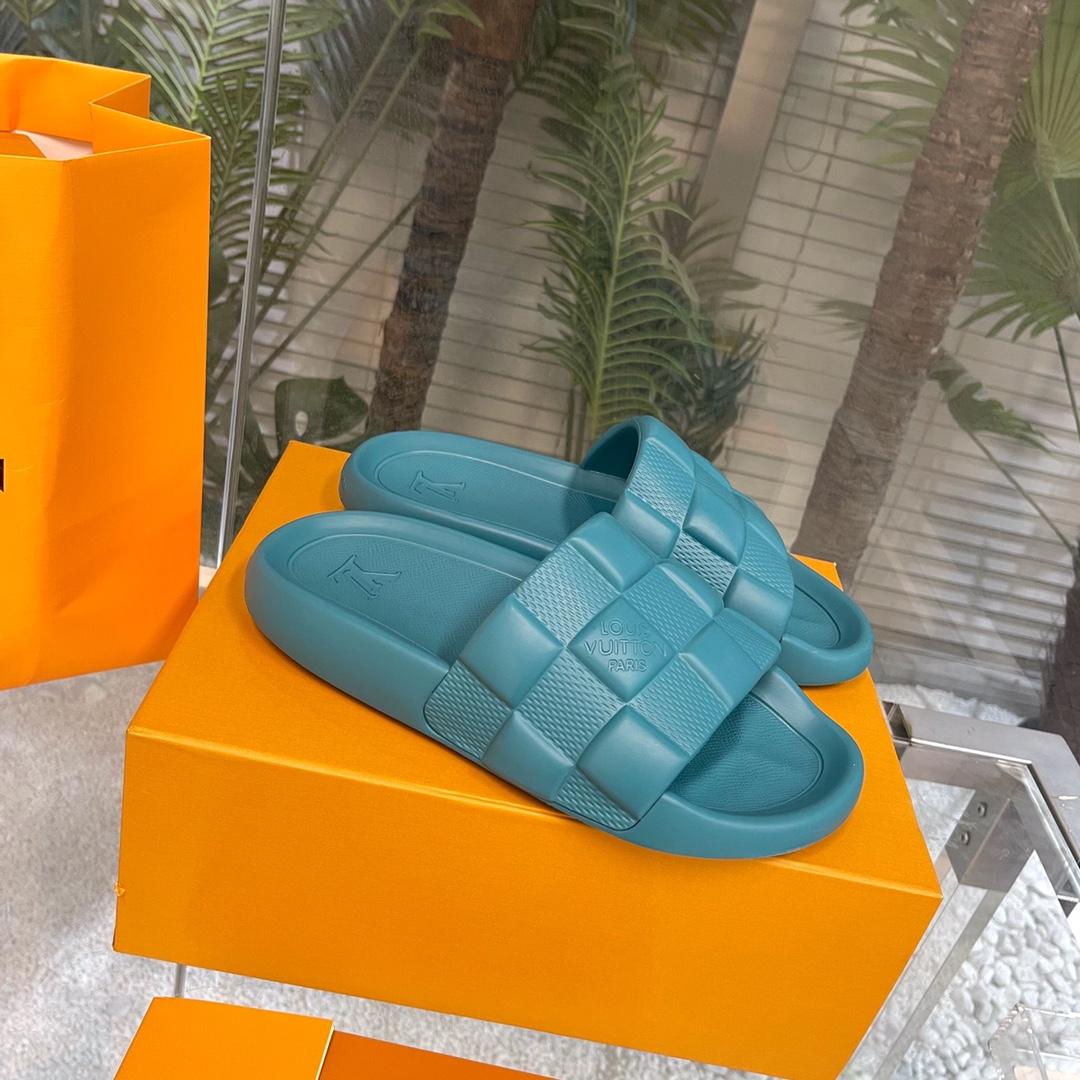Louis Vuitton Waterfront Mules   1AAR9D - PerfectKickZ