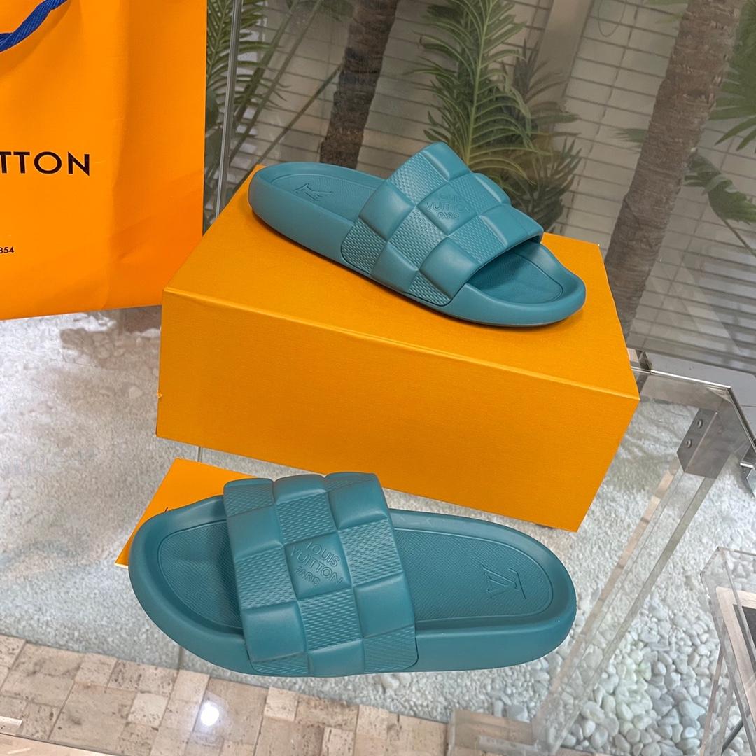 Louis Vuitton Waterfront Mules   1AAR9D - PerfectKickZ