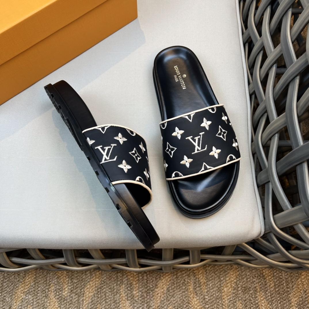 Louis Vuitton Monogram Sandals - 