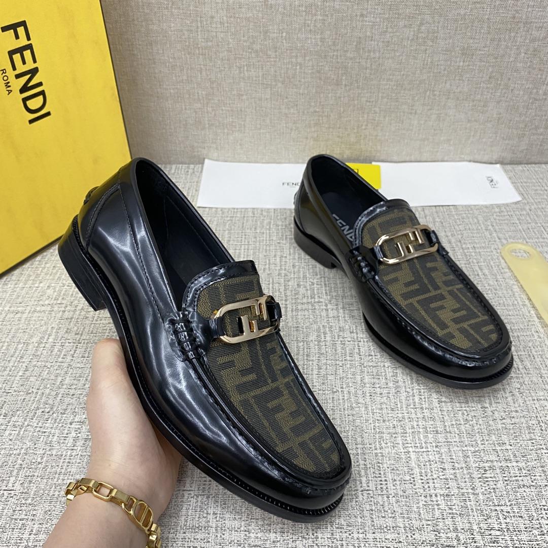 Fendi O-Lock Loafers - PerfectKickZ