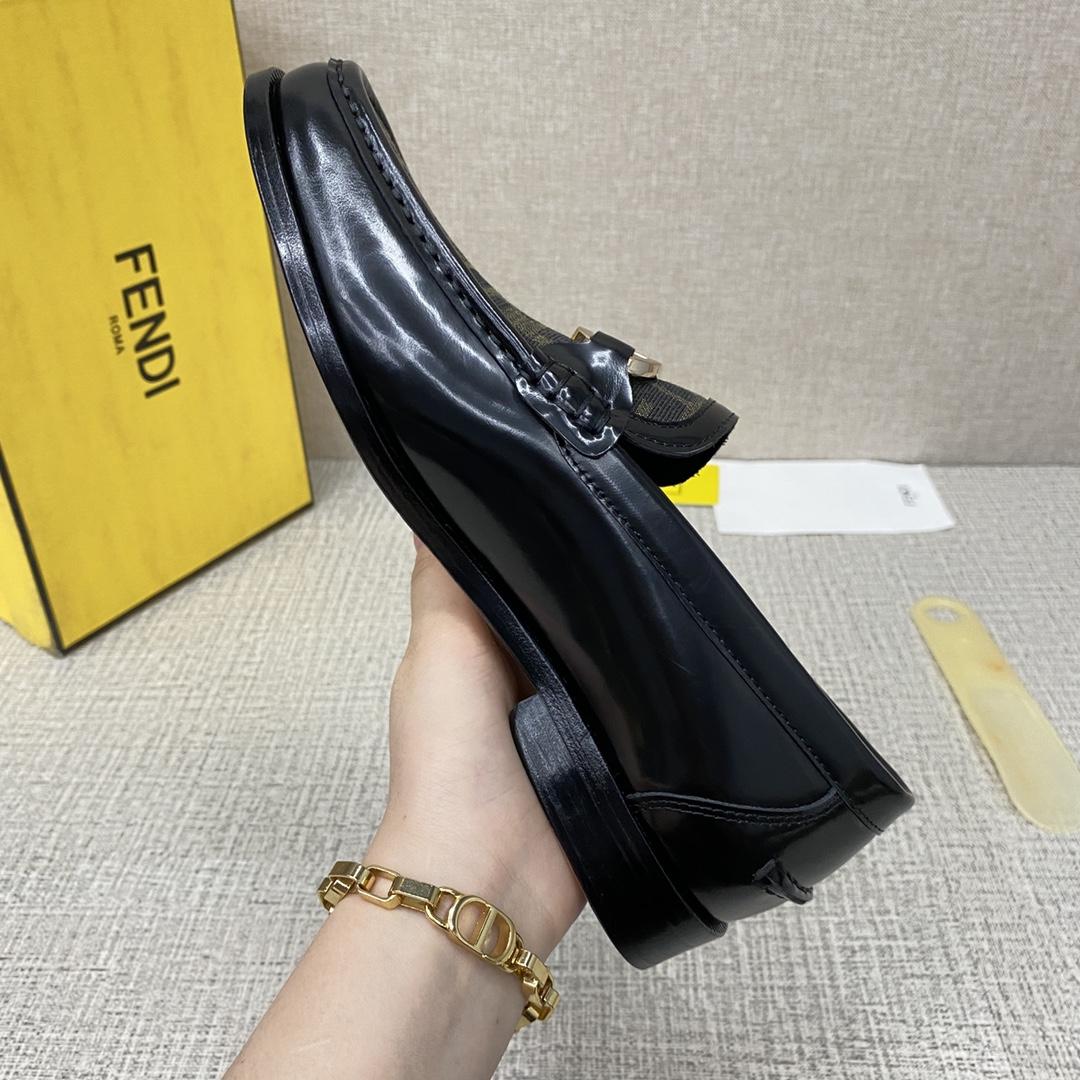 Fendi O-Lock Loafers - PerfectKickZ