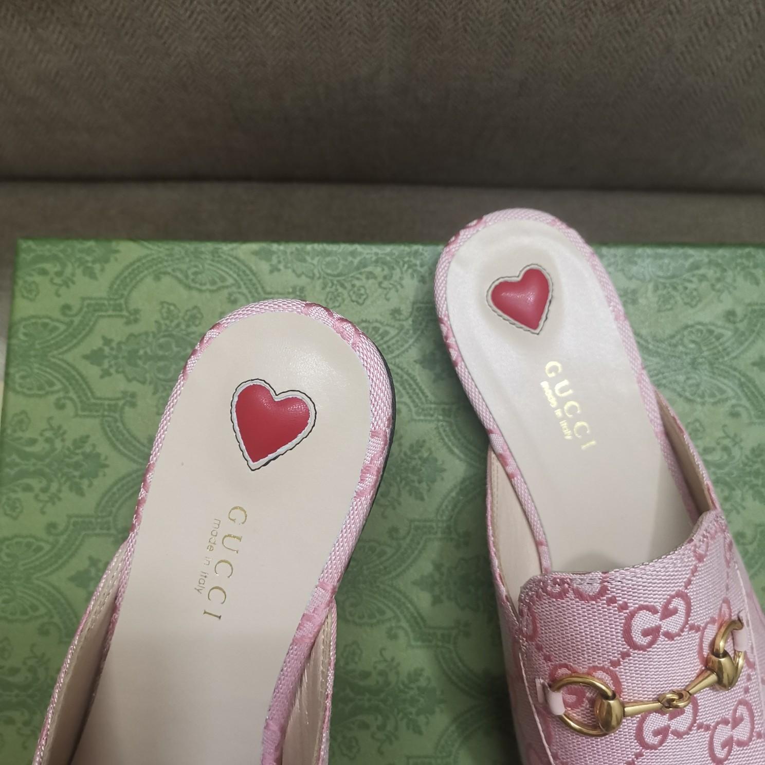 Gucci Women's Princetown GG slipper - PerfectKickZ