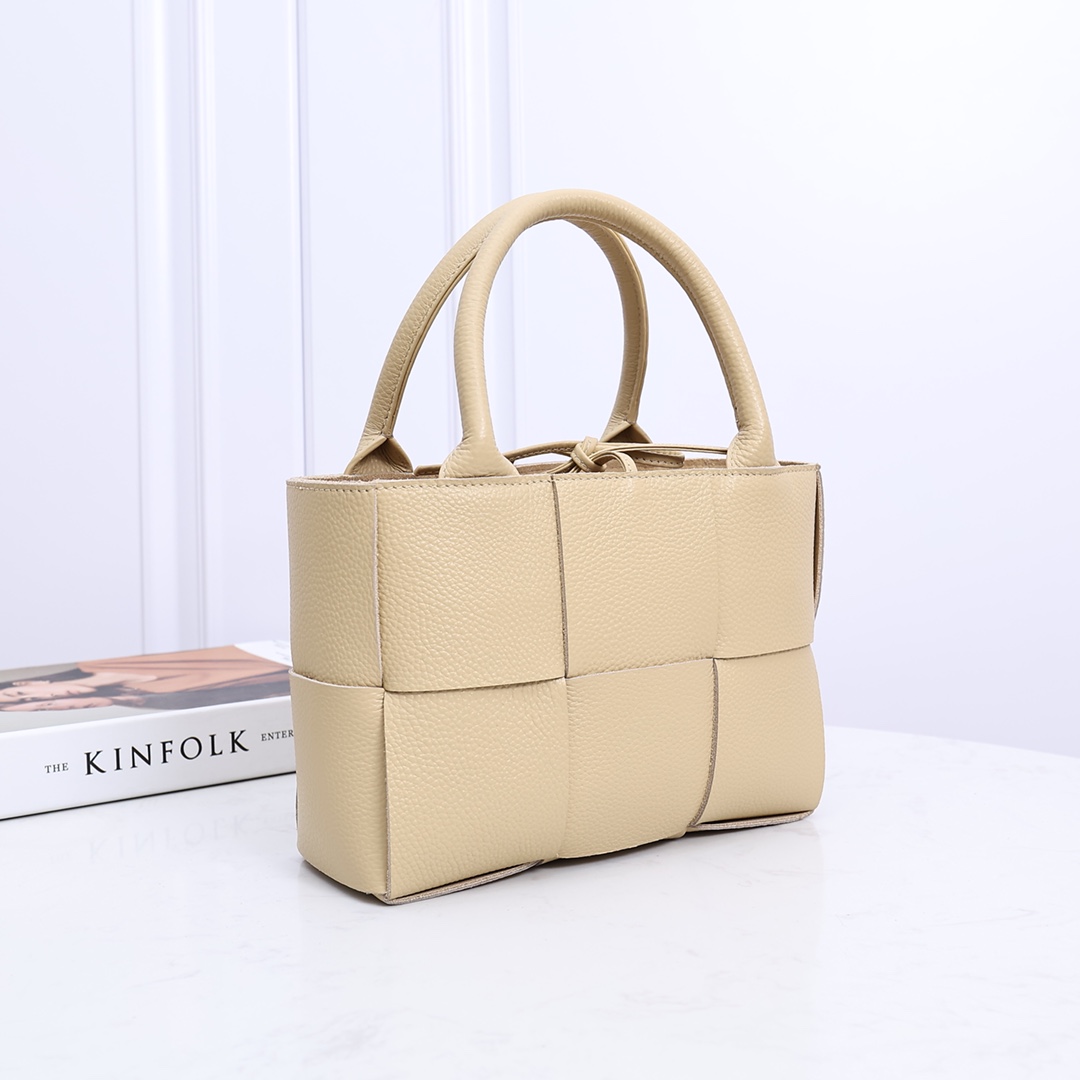 Bottega Veneta Mini Arco Tote Bag - PerfectKickZ