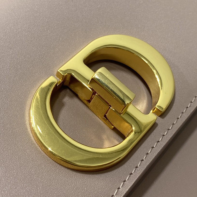 Dior 30 Montaigne Avenue Bag - PerfectKickZ