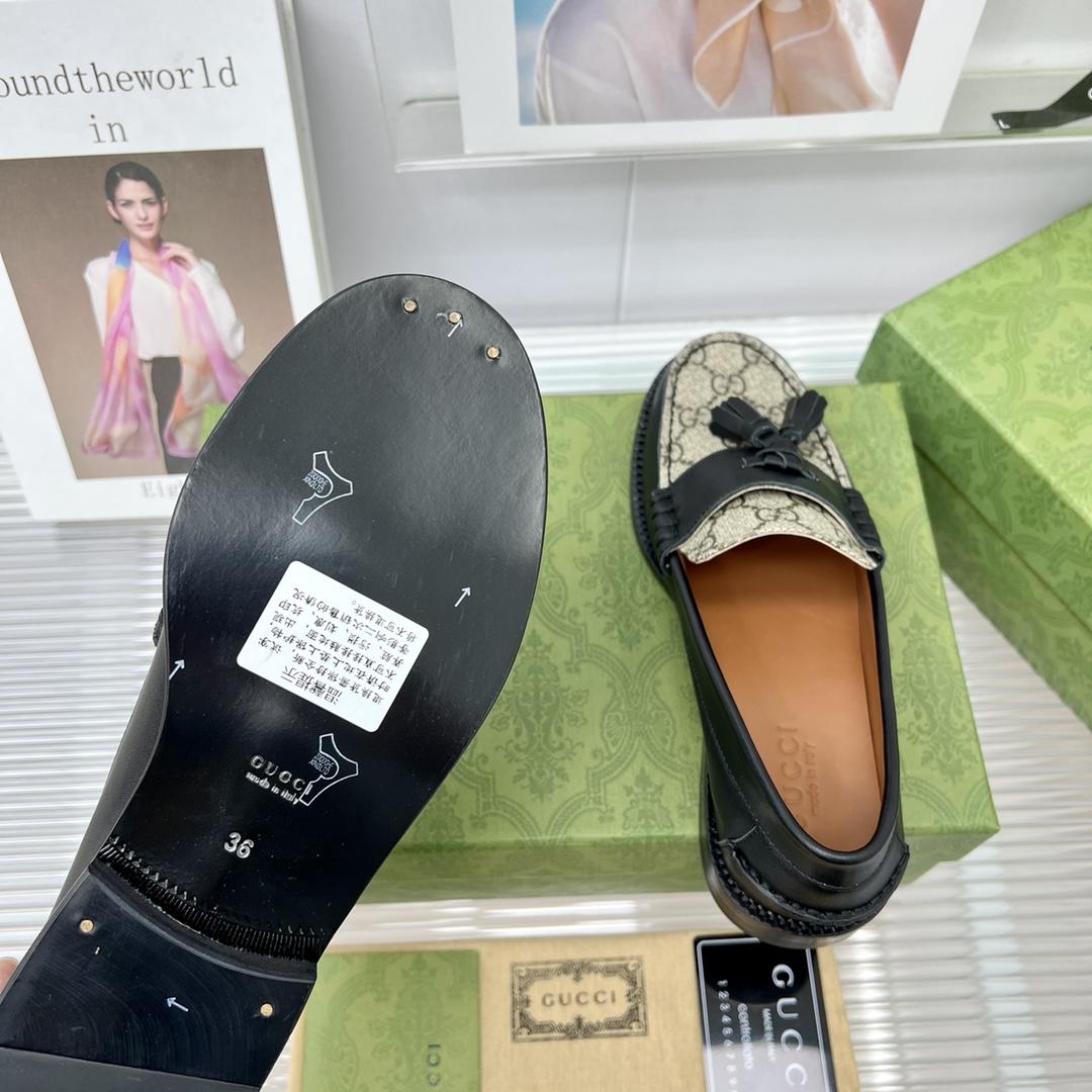 Gucci GG Loafer With Tassel - PerfectKickZ