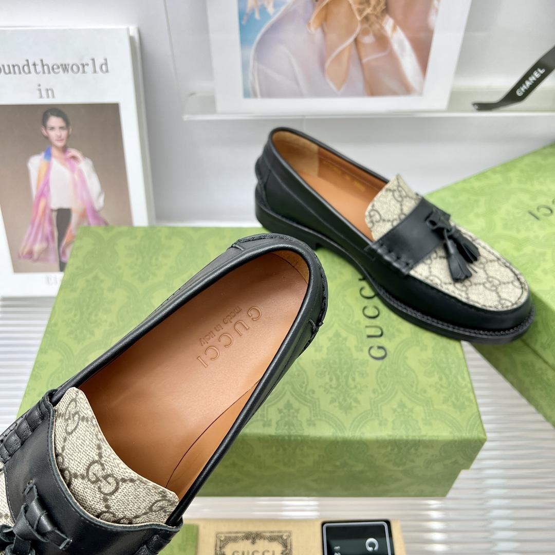 Gucci GG Loafer With Tassel - PerfectKickZ