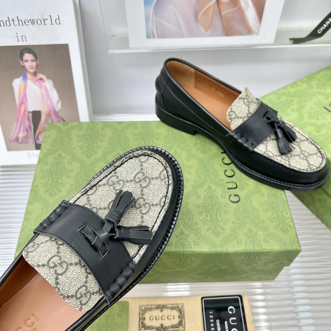 Gucci GG Loafer With Tassel - PerfectKickZ