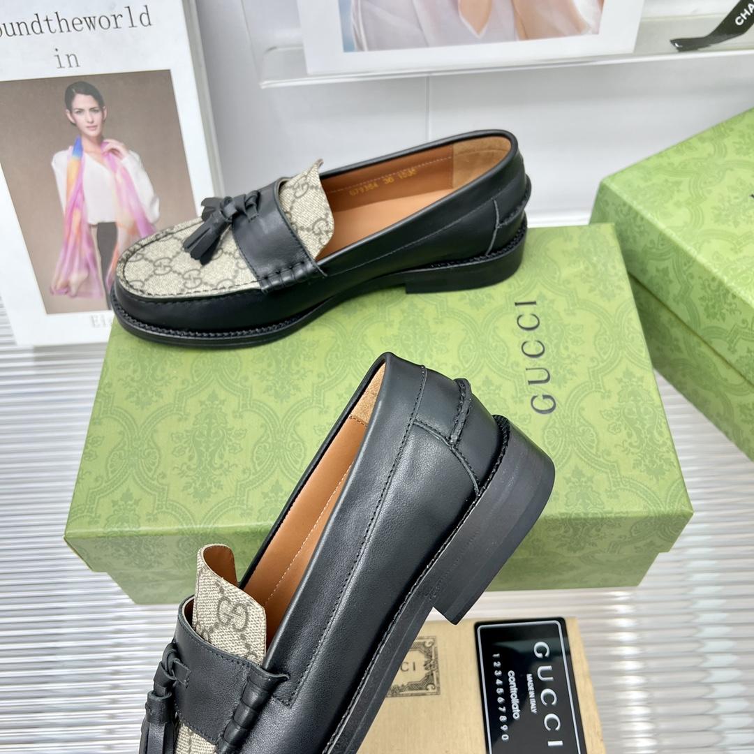 Gucci GG Loafer With Tassel - PerfectKickZ