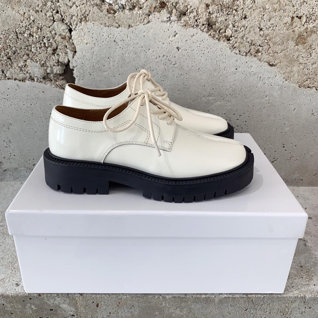 Maison Margiela Tabi Lace-Ups Loafers - PerfectKickZ