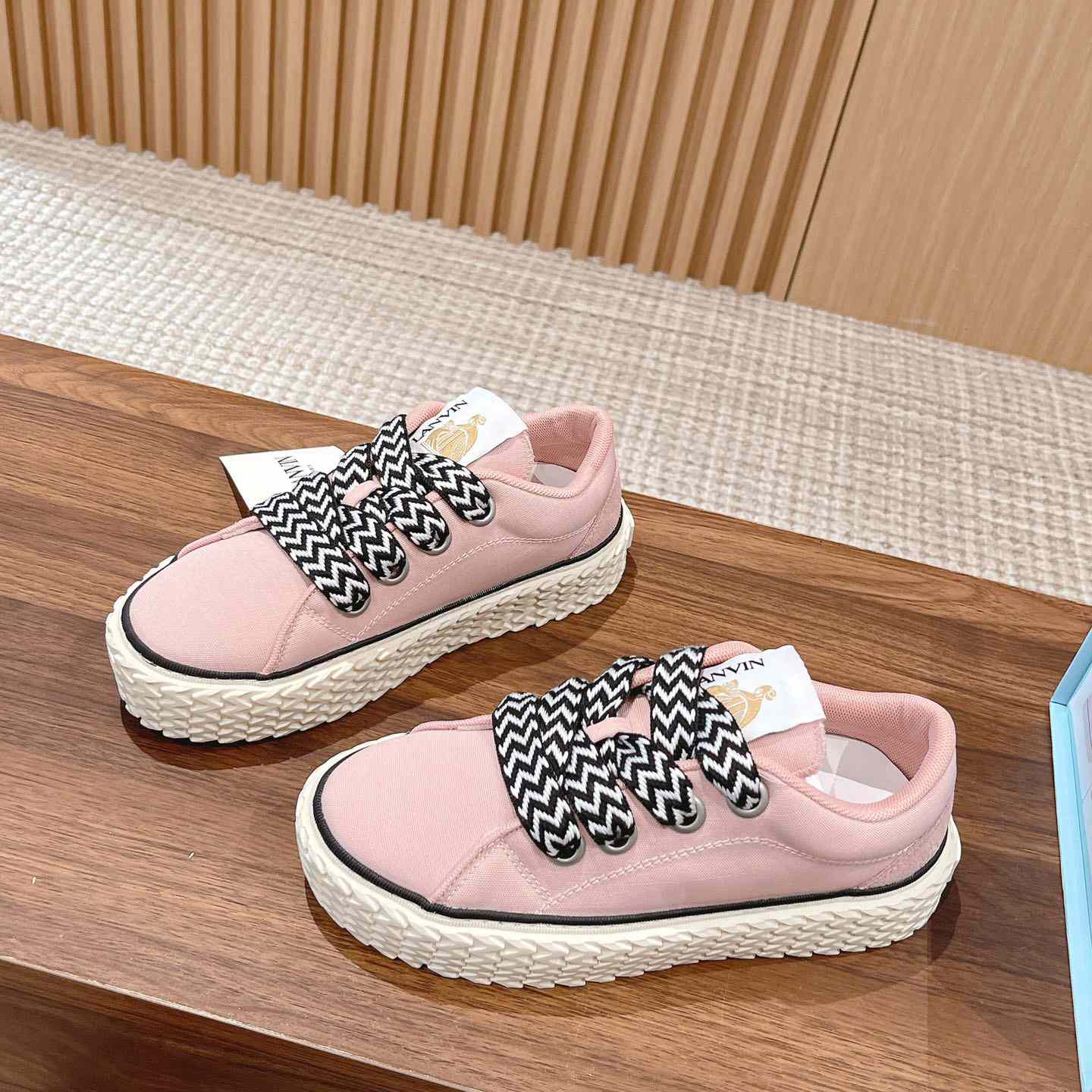 Lanvin Curbies Low-Top Sneakers - PerfectKickZ