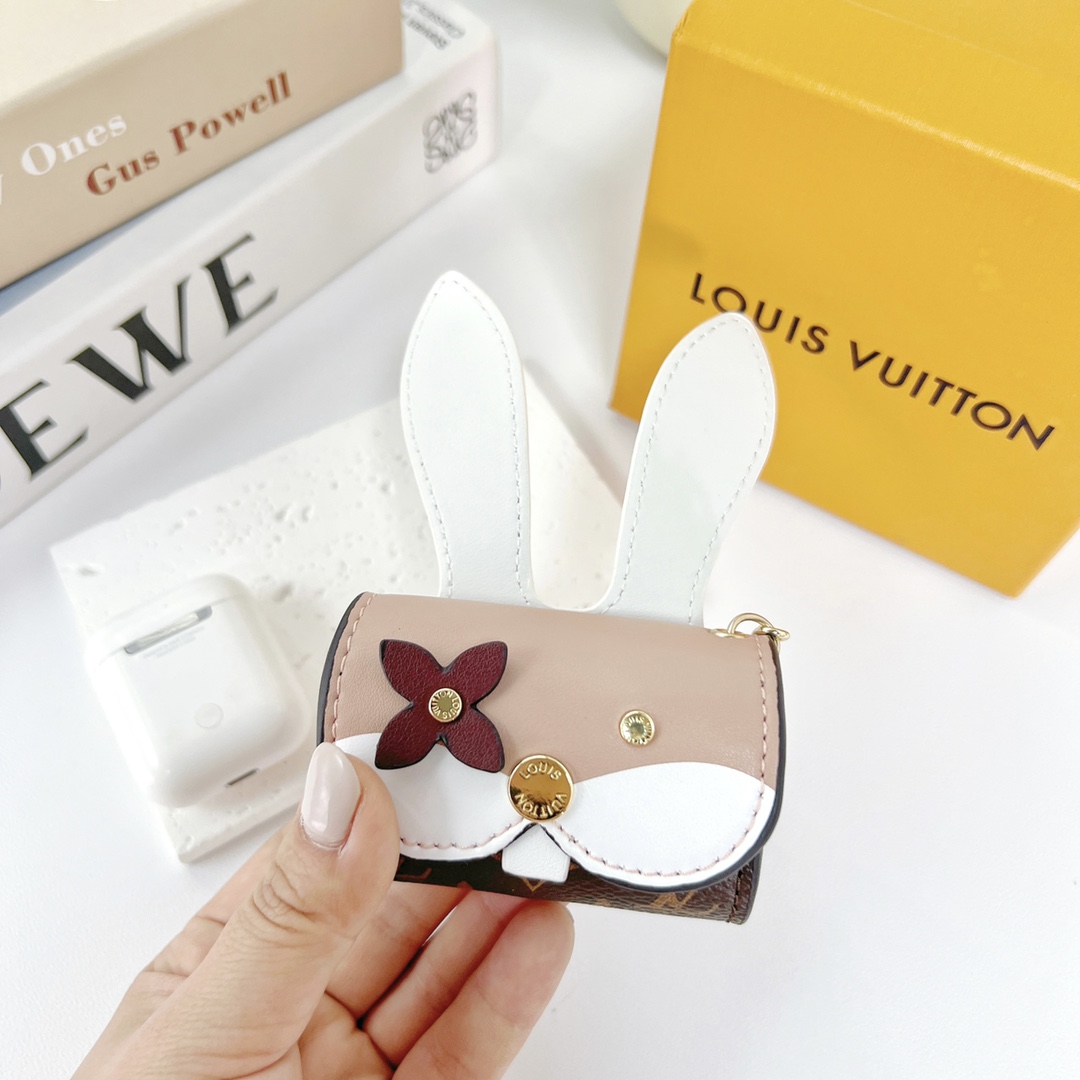 Louis Vuitton Rabbit Earpods Case    GI0863 - PerfectKickZ