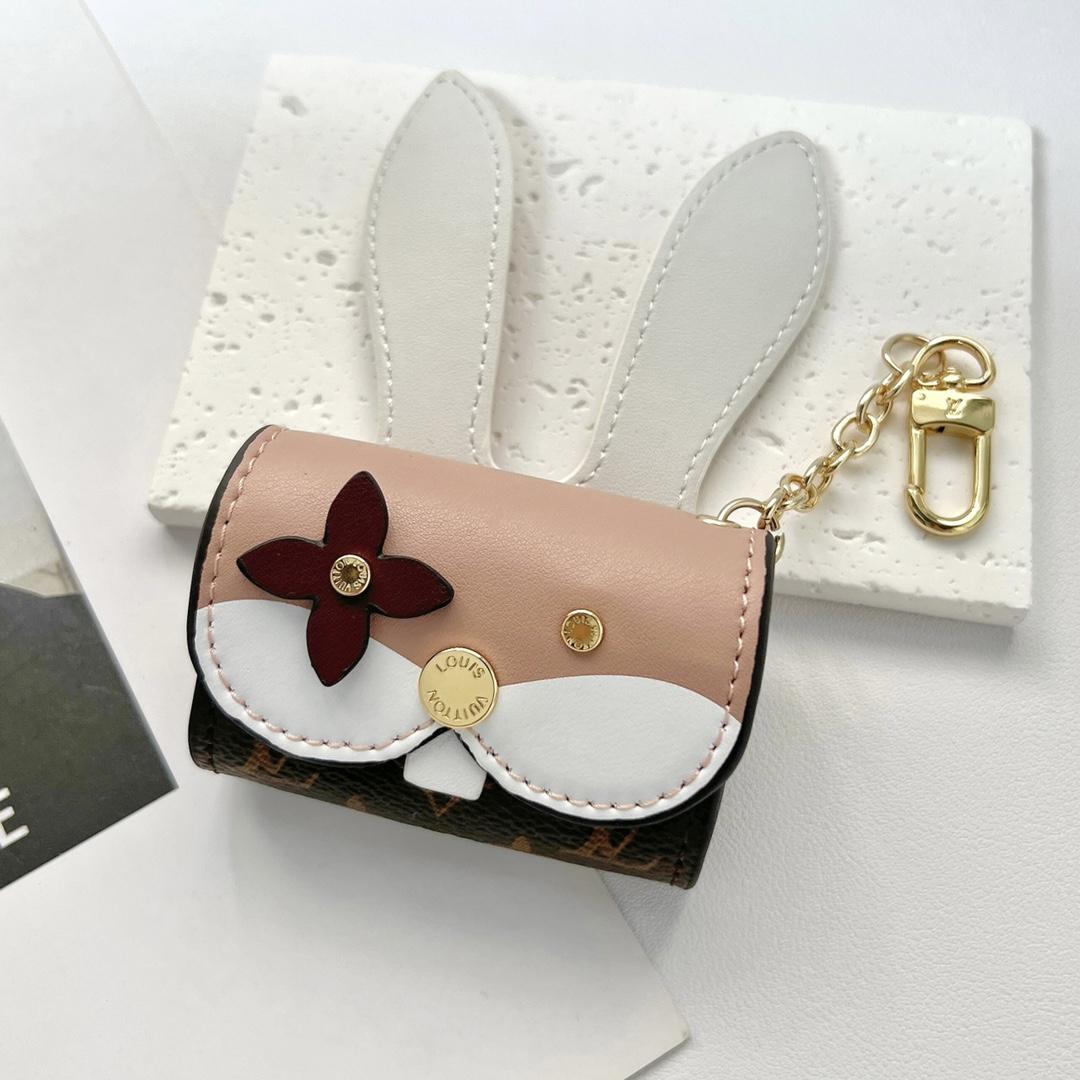 Louis Vuitton Rabbit Earpods Case    GI0863 - PerfectKickZ