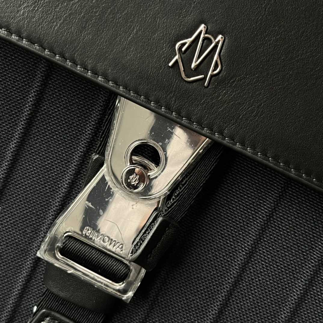 Rimowa Flap Backpack Large (44-37-16cm) - PerfectKickZ