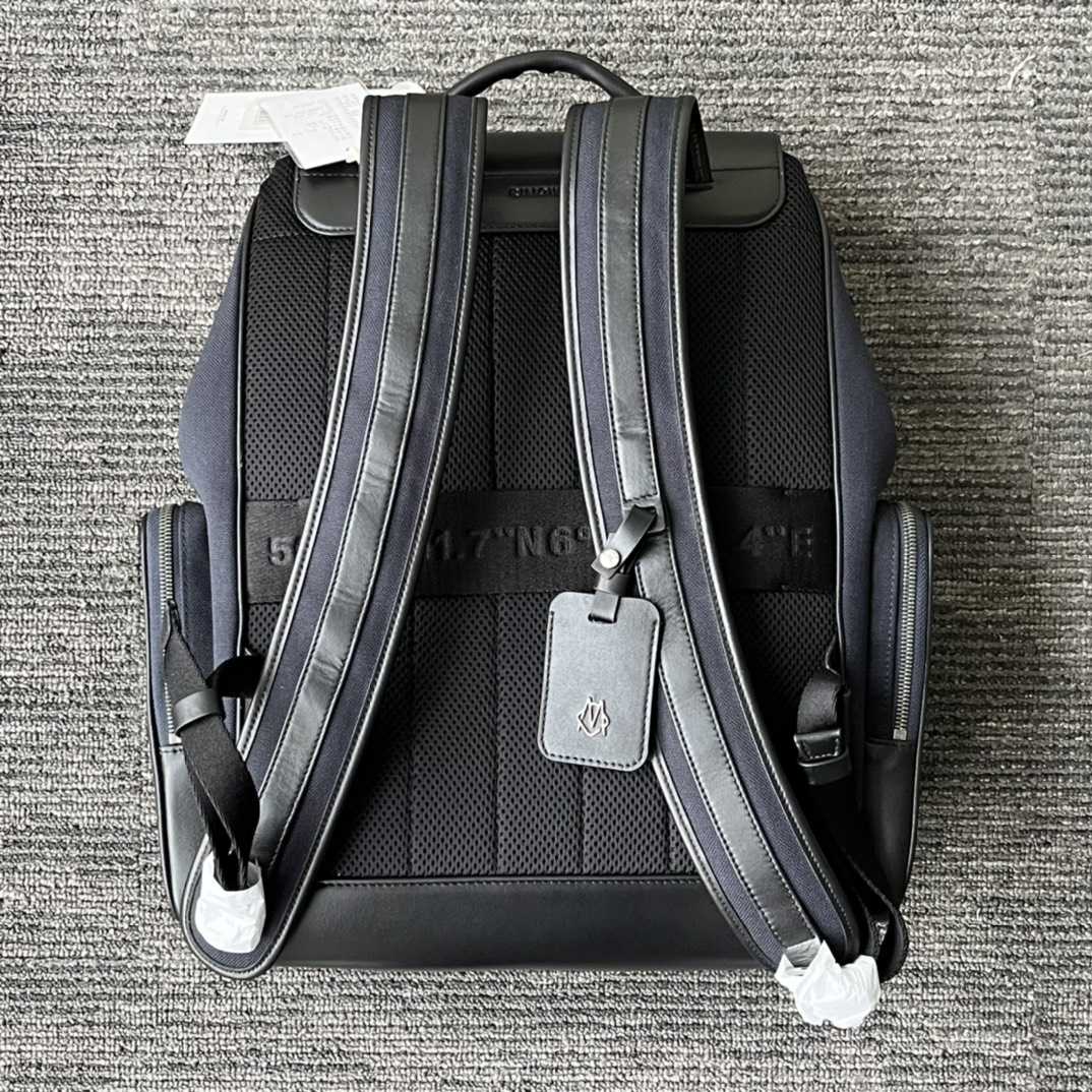 Rimowa Flap Backpack Large (44-37-16cm) - PerfectKickZ