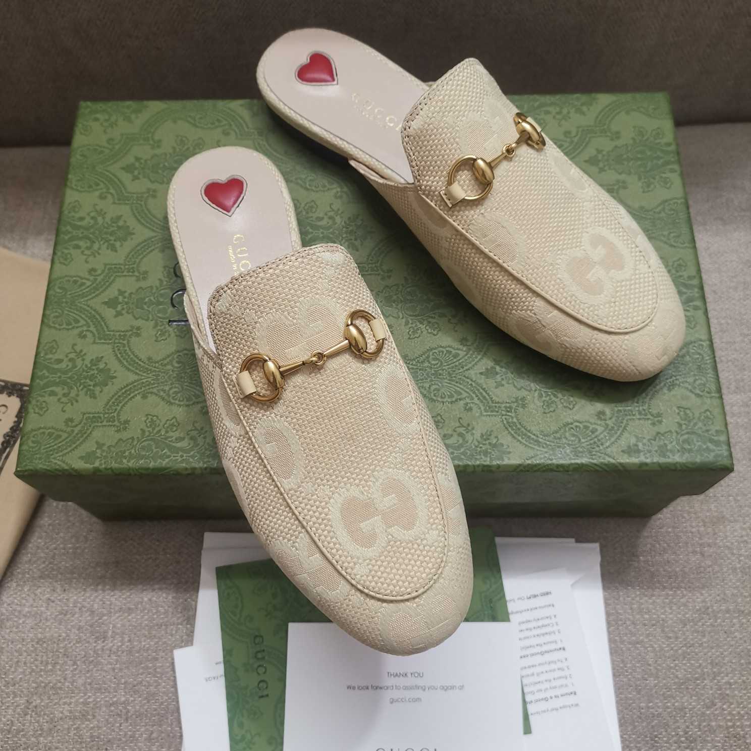 Gucci Women's Jumbo GG Princetown Slipper - PerfectKickZ