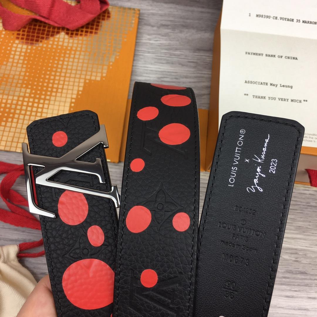 Louis Vuitton LV X YK LV Initiales 40MM Reversible Belt   M0673T - PerfectKickZ