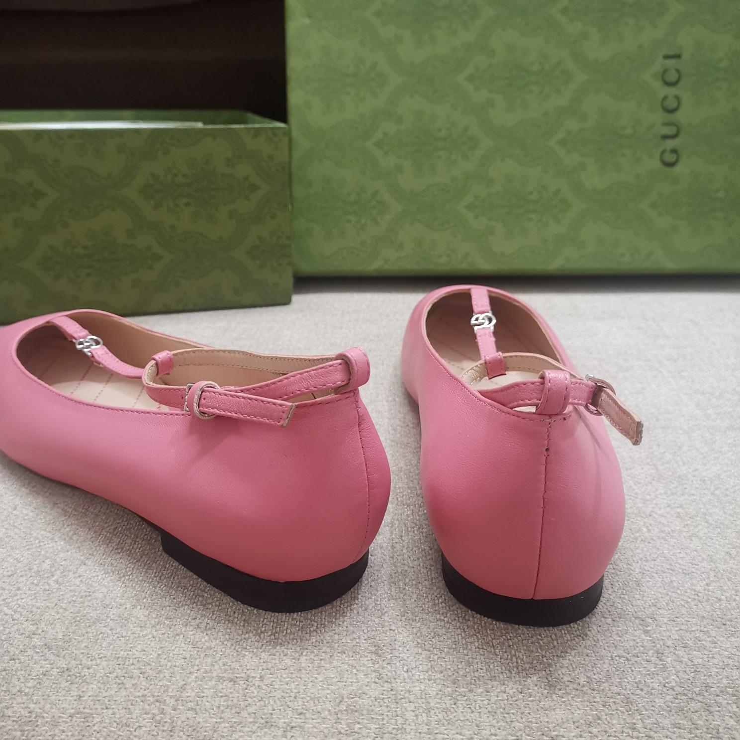 Gucci Women's Ballet Flat With Double G - PerfectKickZ