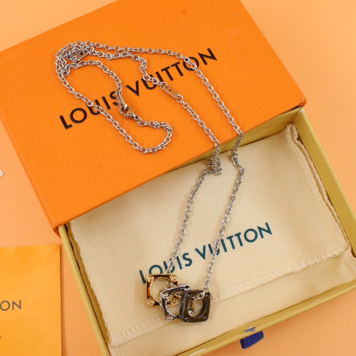 Louis Vuitton Monogram Bold Necklace    M00675 - PerfectKickZ