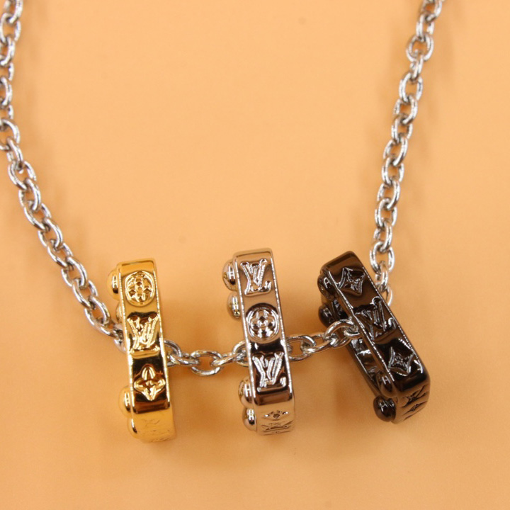 Louis Vuitton Monogram Bold Necklace    M00675 - PerfectKickZ