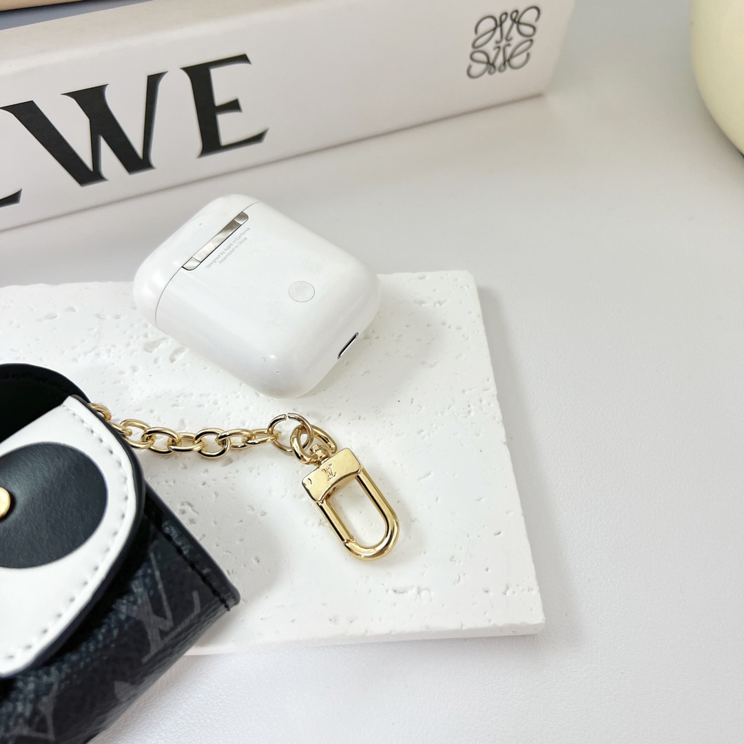 Louis Vuitton Panda Earpods Case    GI0861 - PerfectKickZ