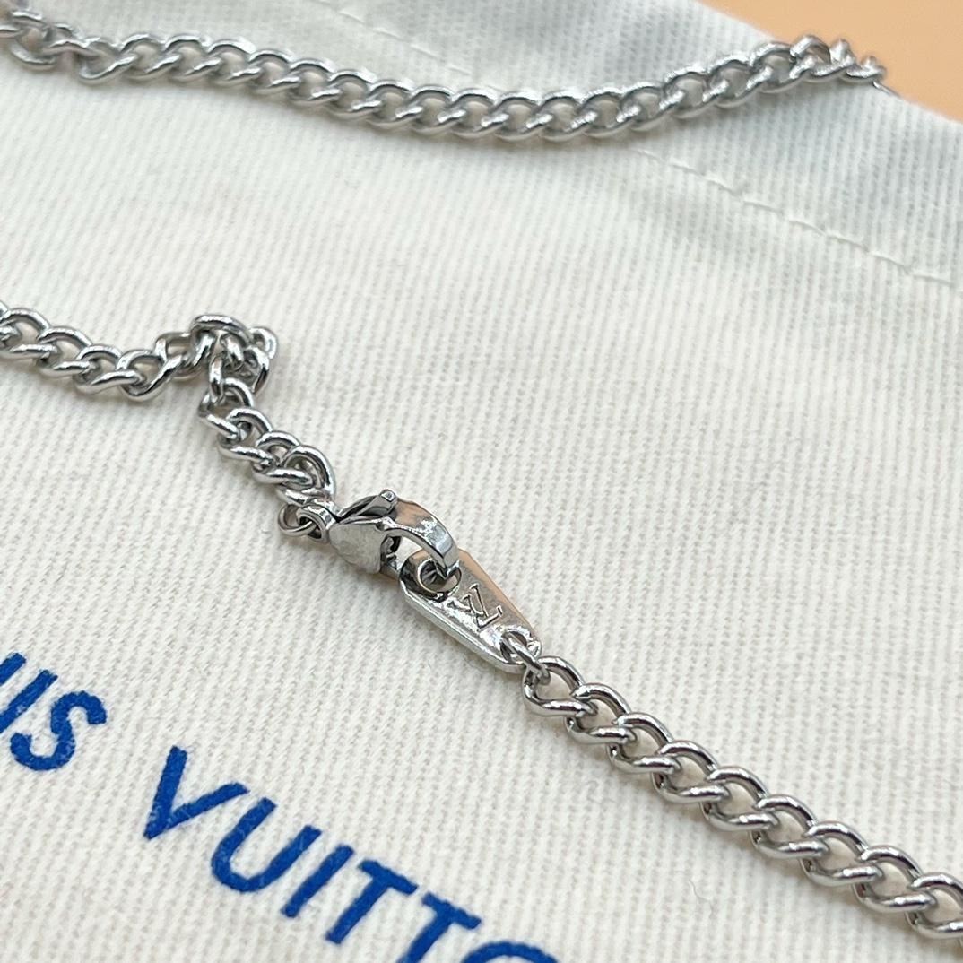 Louis Vuitton LV Instinct Necklace     M01125 - PerfectKickZ