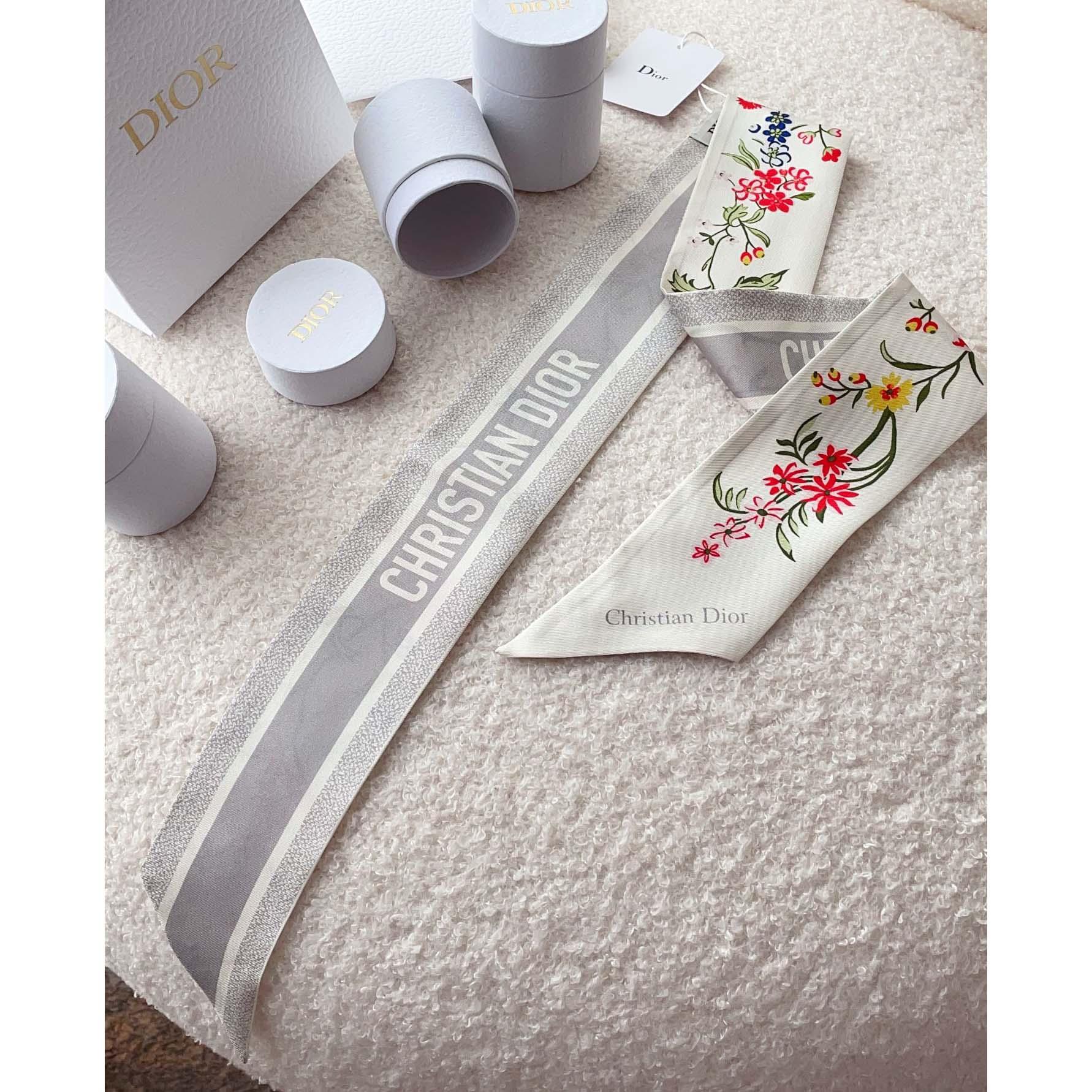 Dior Petites Fleurs Mitzah Scarf - PerfectKickZ