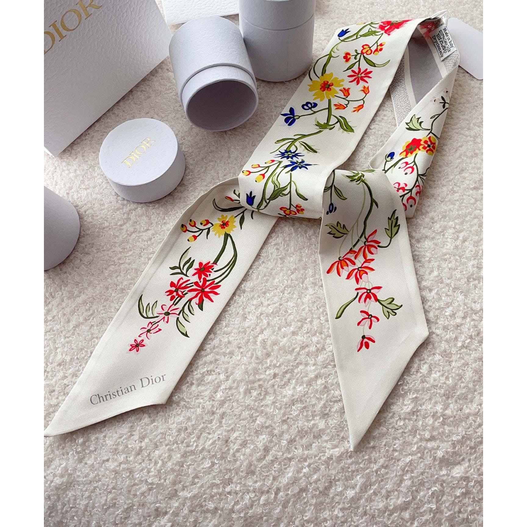 Dior Petites Fleurs Mitzah Scarf - PerfectKickZ