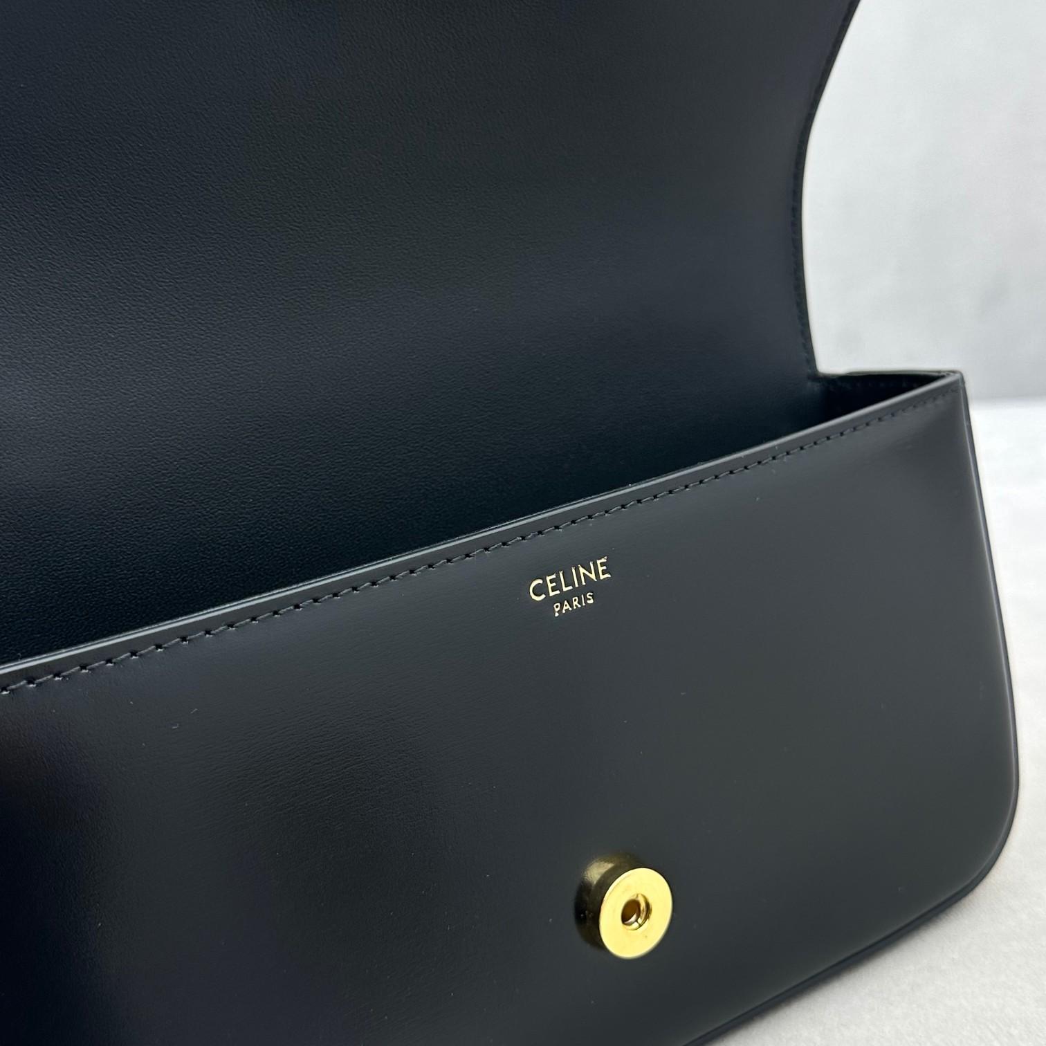Celine Chain Shoulder Bag Triomphe With Strass Closure In Shiny Calfskin  - 