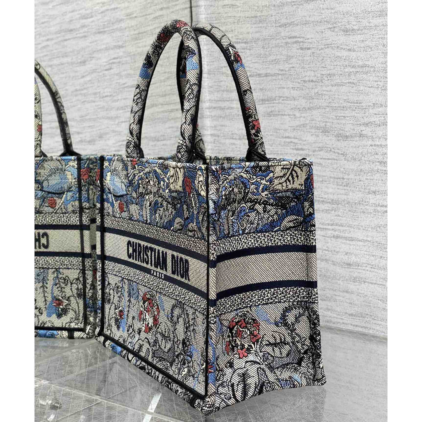 Dior Small Dior Book Tote - PerfectKickZ