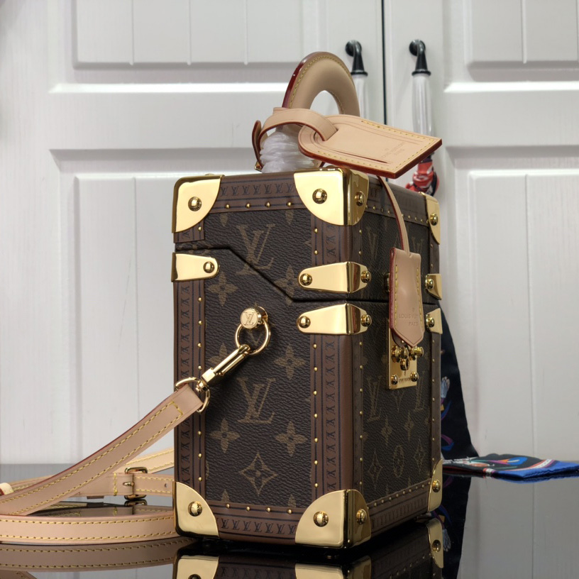 Louis Vuitton Box Monogram Canvas  M10079 - 