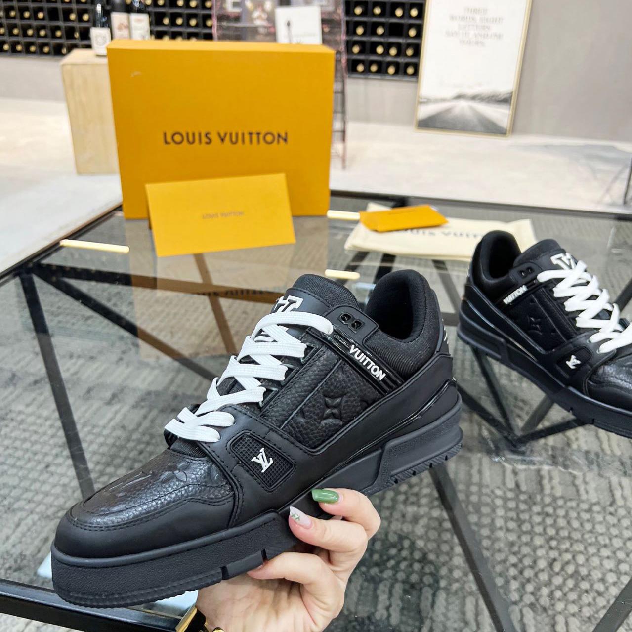 Louis Vuitton Trainer Sneaker (upon uk size)     - 