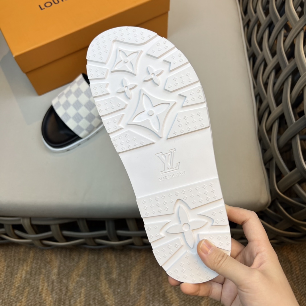 Louis Vuitton Sandals - PerfectKickZ