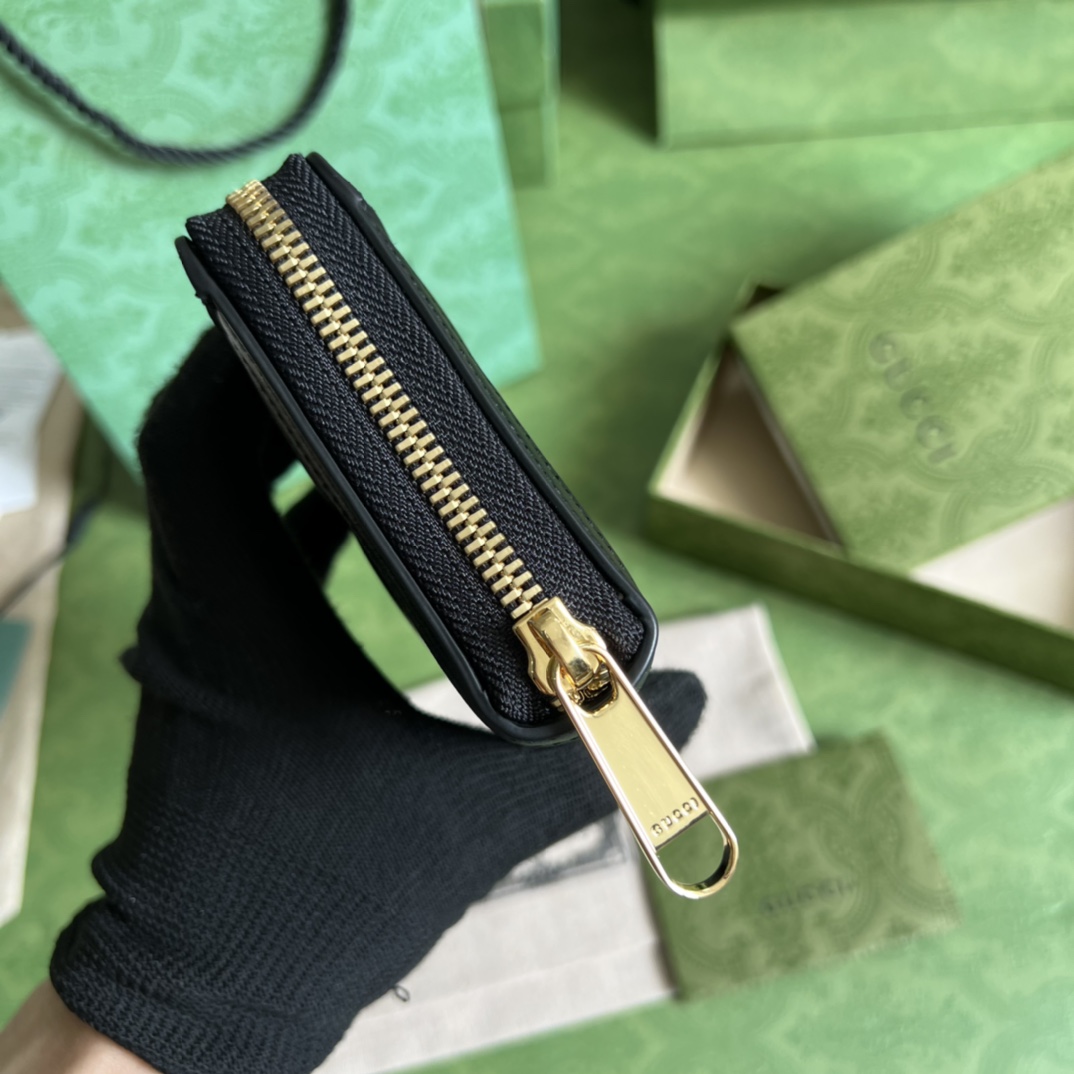 Gucci GG Matelasse Zip-around Wallet - PerfectKickZ