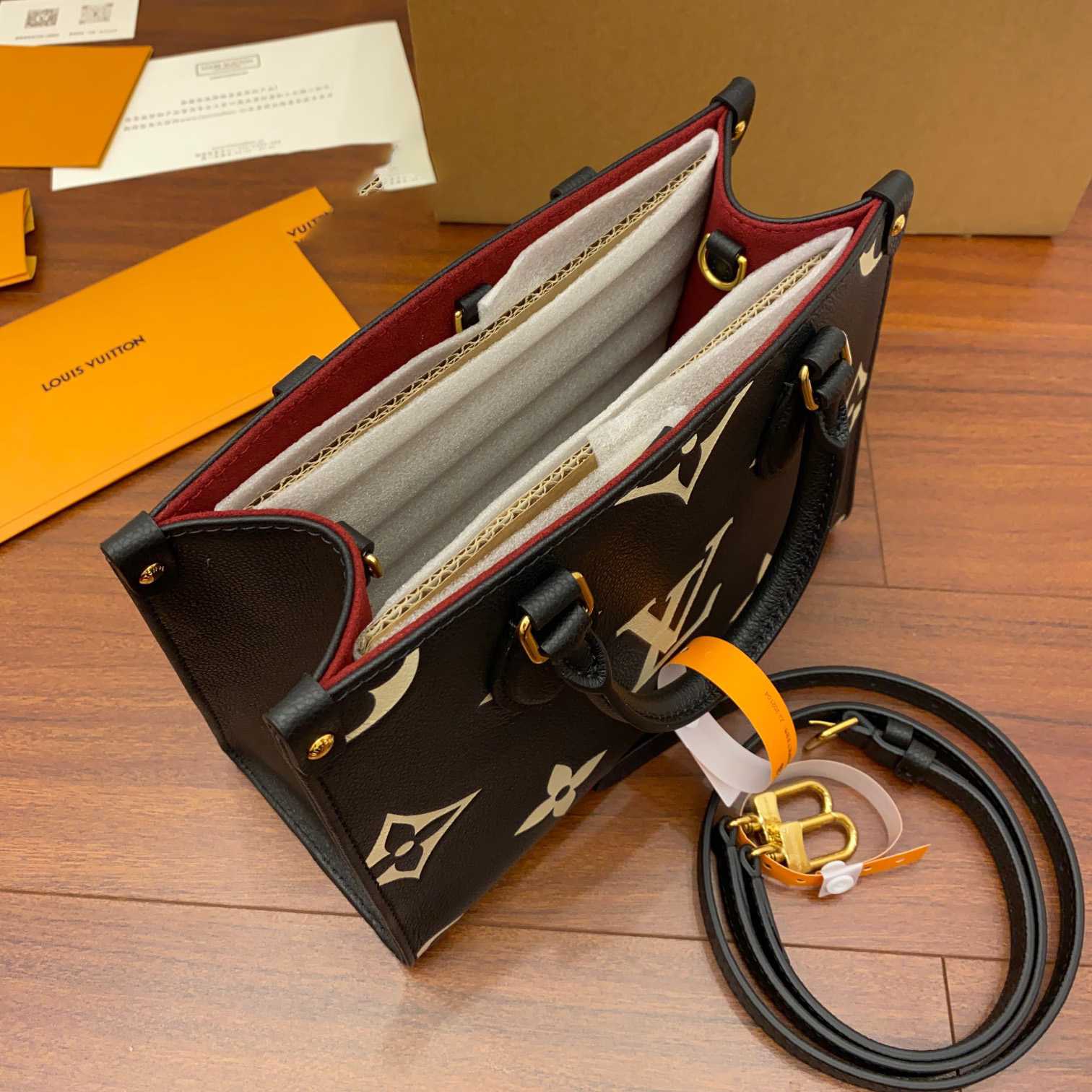Louis Vuitton OnTheGo PM     M45659 - PerfectKickZ