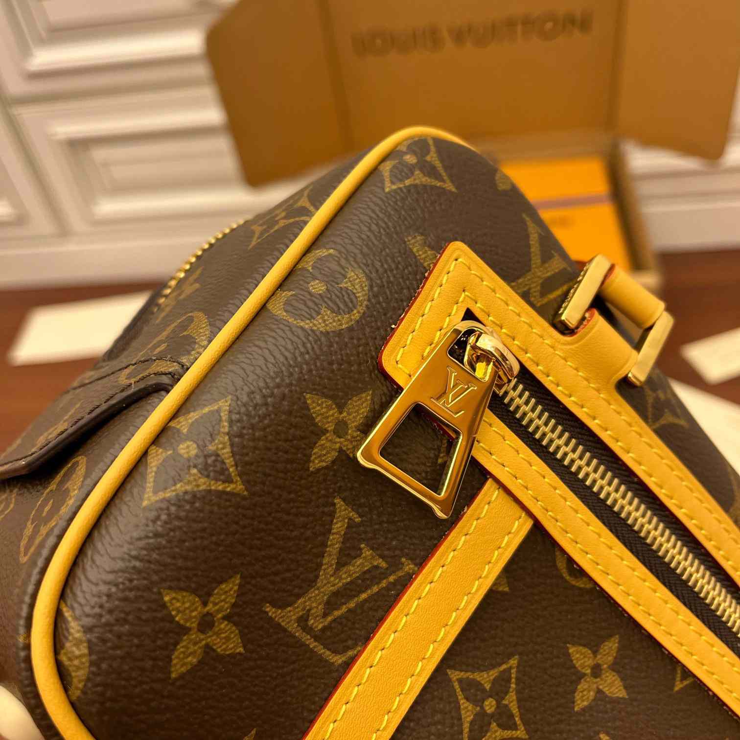 Louis Vuitton Cité    M46321 - PerfectKickZ