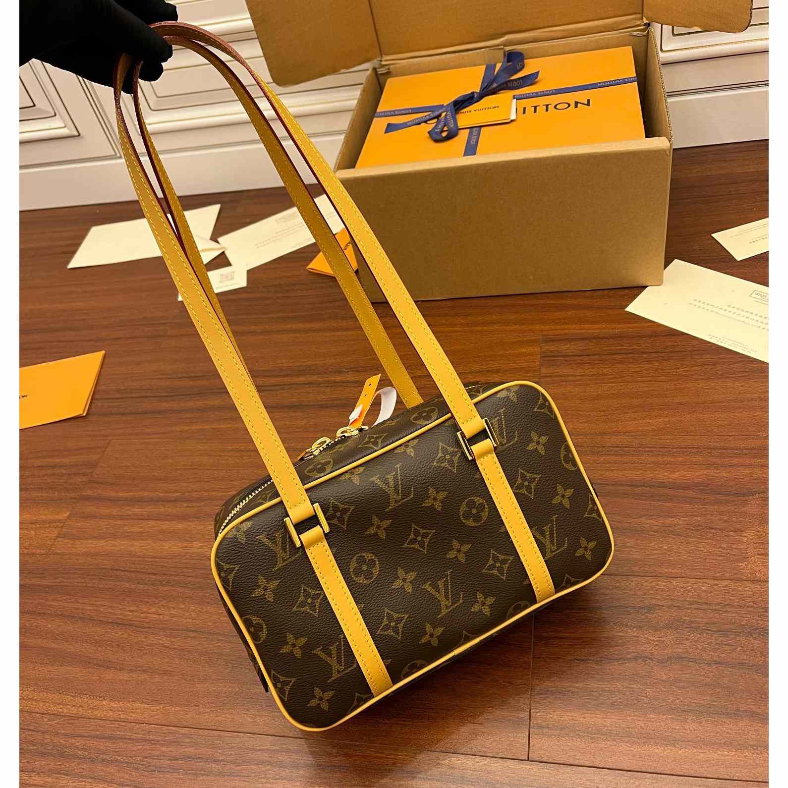 Louis Vuitton Cité    M46321 - 