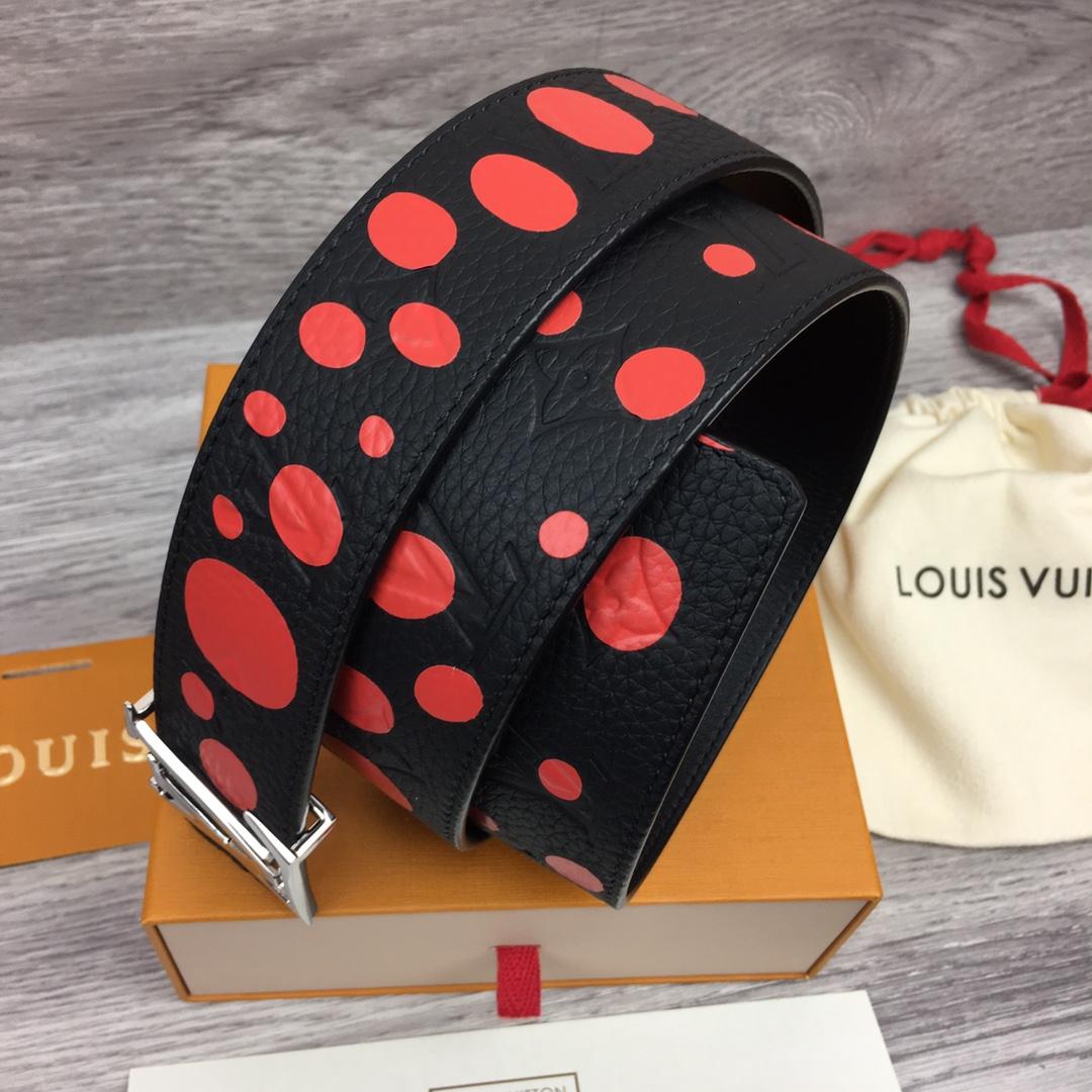 Louis Vuitton LV X YK LV Initiales 40MM Reversible Belt    - PerfectKickZ