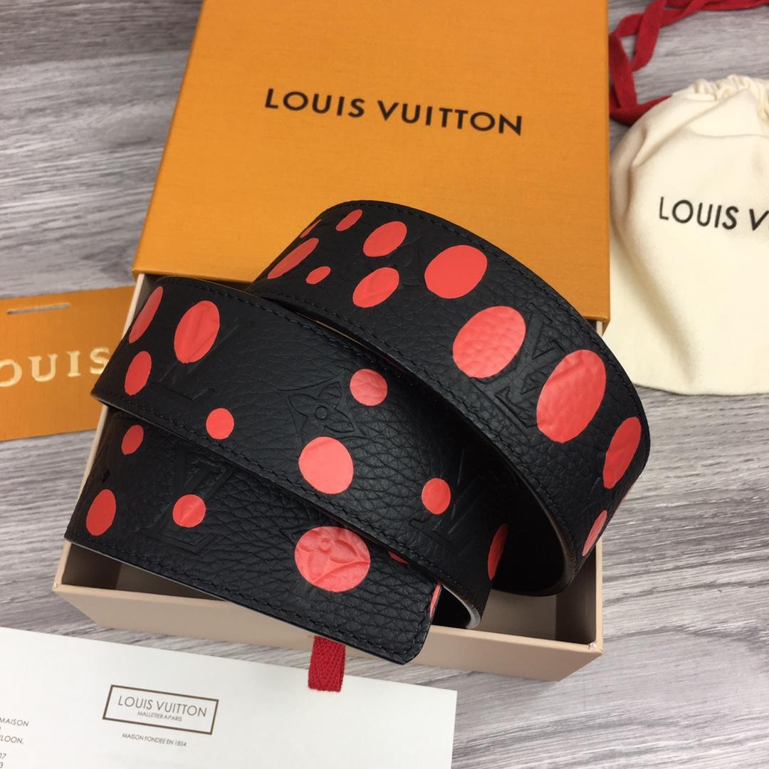 Louis Vuitton LV X YK LV Initiales 40MM Reversible Belt    - PerfectKickZ