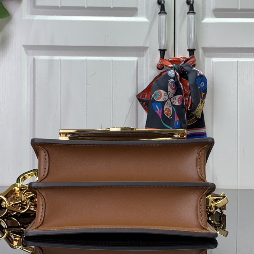 Louis Vuitton Mini Dauphine Lock XL      M46537 - PerfectKickZ