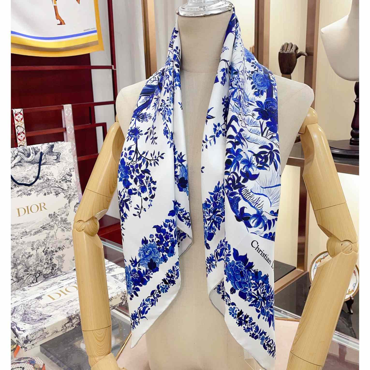 Dior Jardin d'Hiver 90 Square Scarf - 