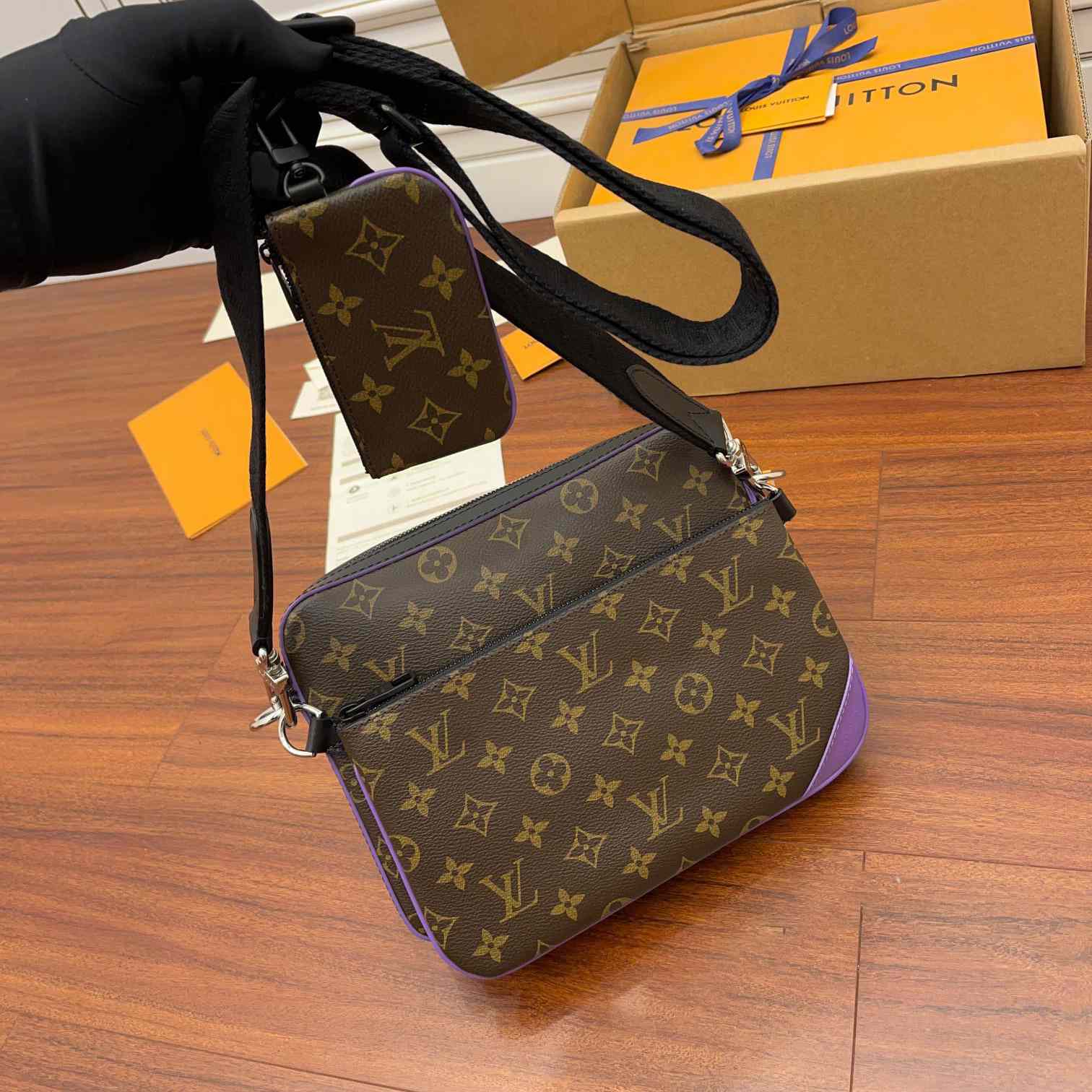 Louis Vuitton Trio Messenger   M46266 - PerfectKickZ